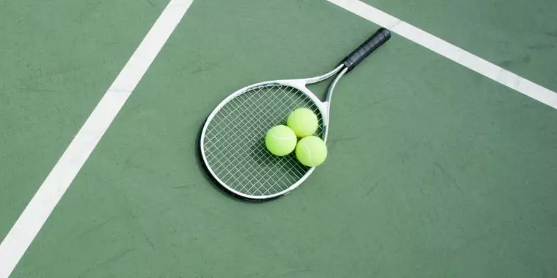 Tennis bộ môn thể thao RR88 hút khách hiện nay